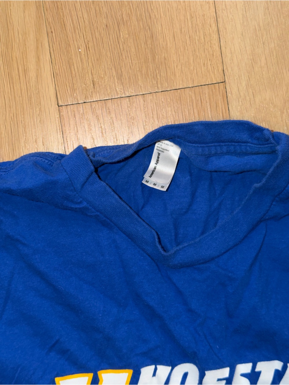 Women’s Hofstra Lacrosse T-Shirt Size Medium - Picture 3 of 3